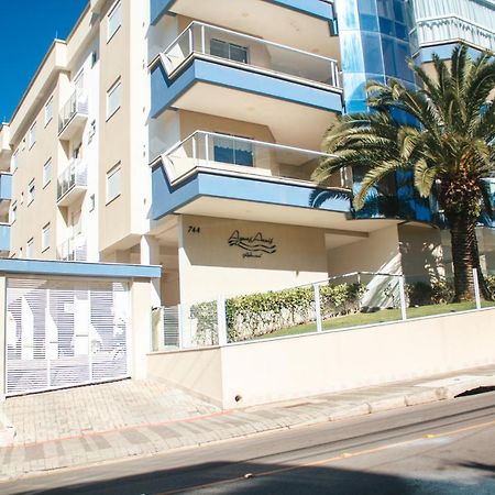 Temporadabombinhas 2 Suites Bagian luar foto